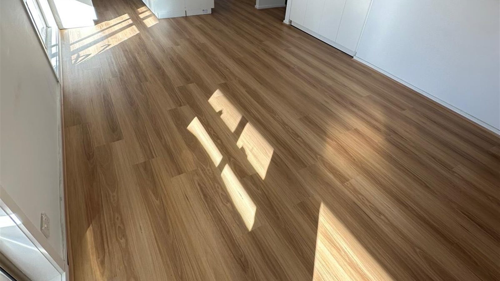 Timber-look Hybrid — Melbourne
